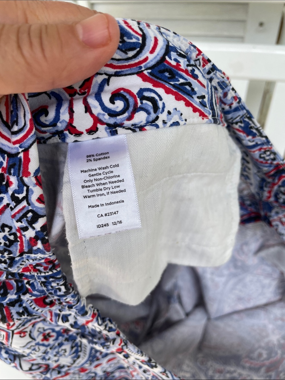 July 4th Capris. Red/white/blue-Talbots Paisley Capris - Picture 10 of 11
